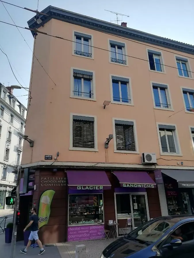 Appartement Le St Pierre - Style et Caractère à 10min du Vieux Lyon France